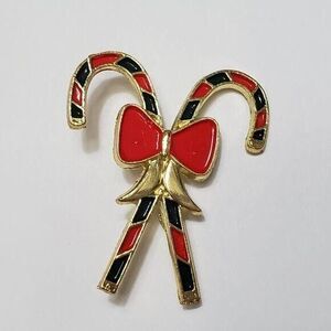 ***Last Chance!! Final Sale*** Vintage holiday candy cane brooch